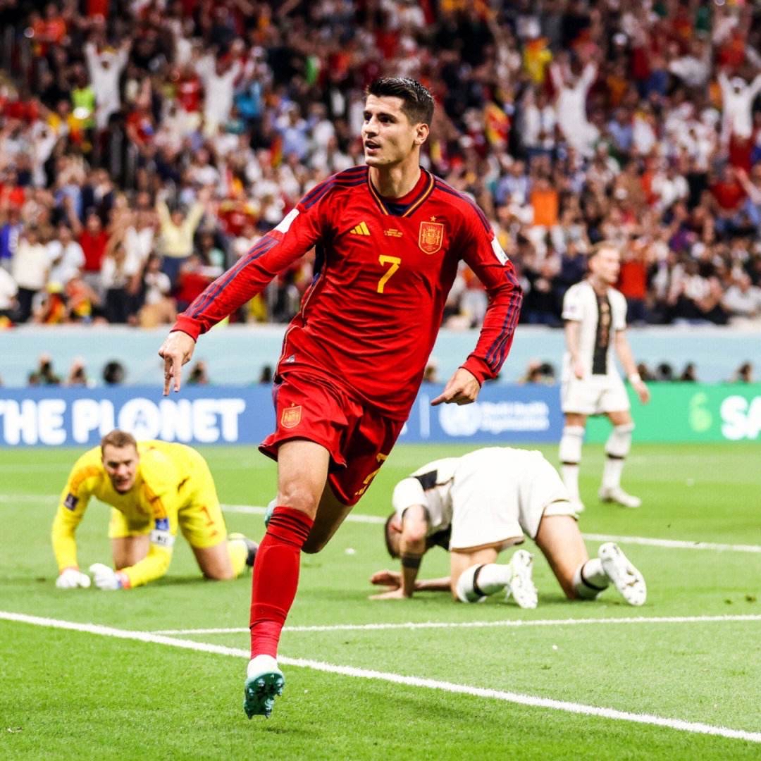 赛地聚焦：德国杯赛前热度飙升，皇家马德里调整名单，震撼外界，临场指挥获称赞的简单介绍-开云平台